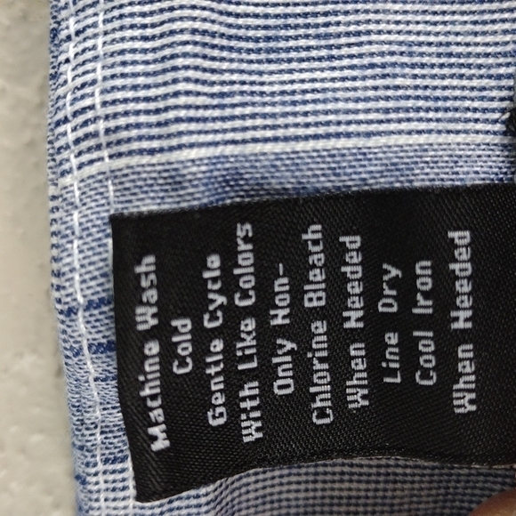 Attyre New York Blue White Pinstripe Rayon Mid Rise Pull On Casual Bermuda Short - Picture 6 of 8